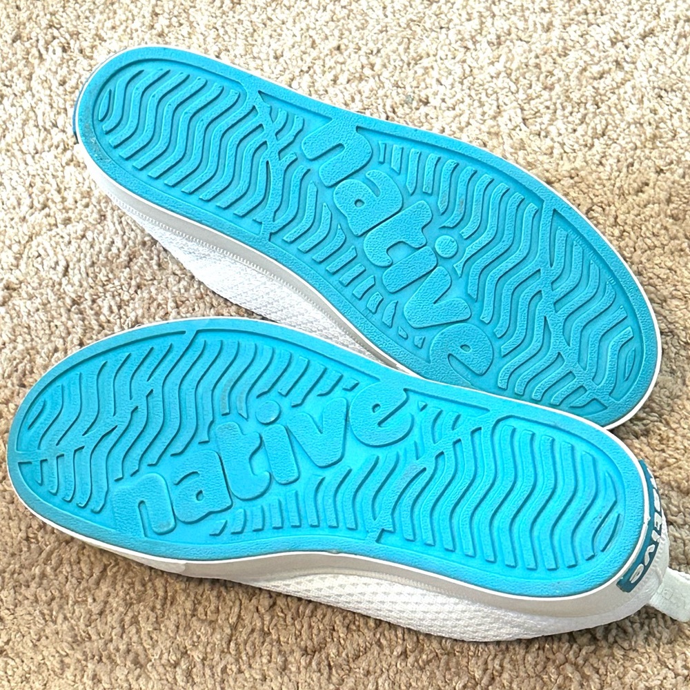 Native Shoes - Picture 4 of 5